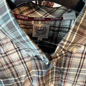 Cinch Large Long Sleeve Shirt Great Condition just press and put on your boots.